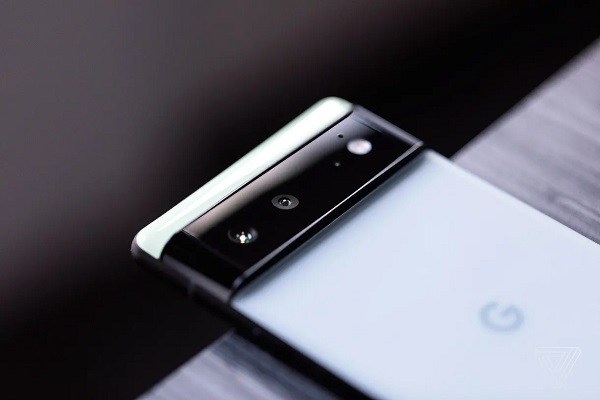 Google tung bản cập nhật sửa lỗi bàn phím và camera trên Pixel 6