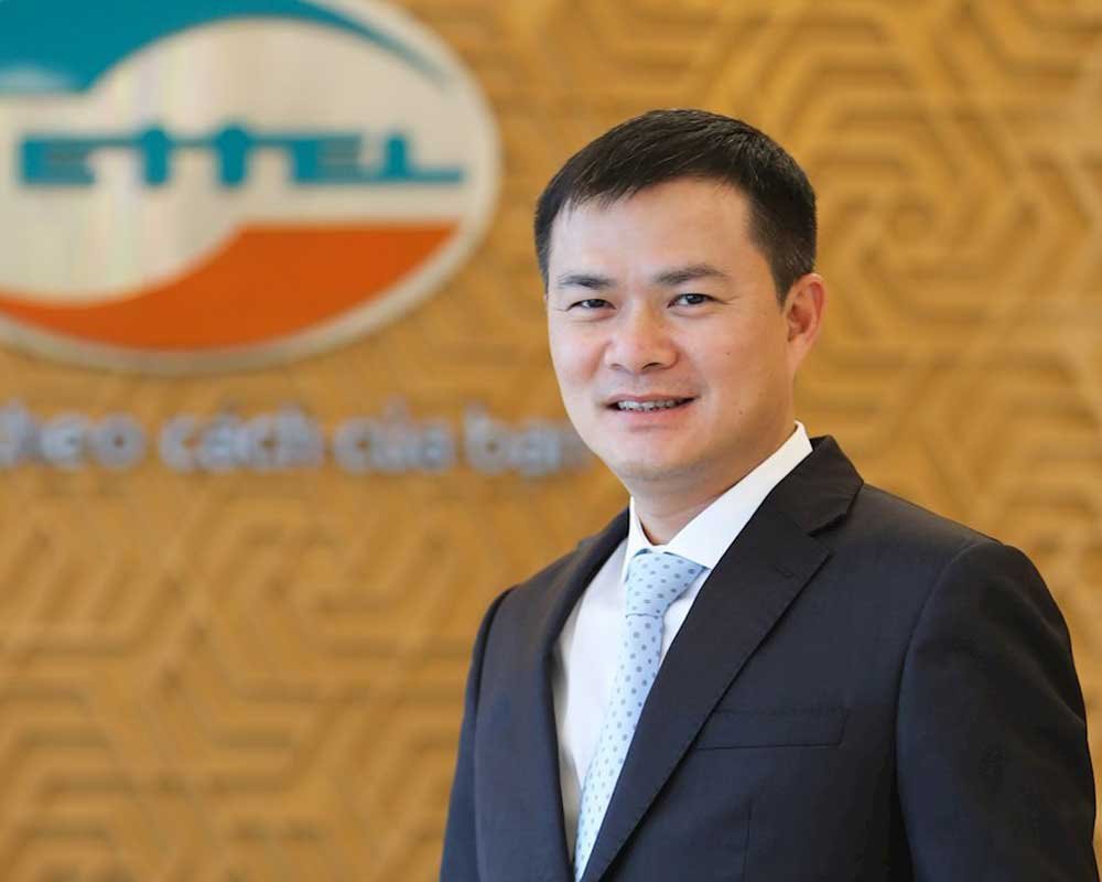 Who is the new chairman of Viettel Group?