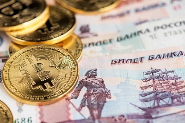 Bitcoin tăng vọt, vốn hoá thị trường vượt qua đồng Rúp Nga