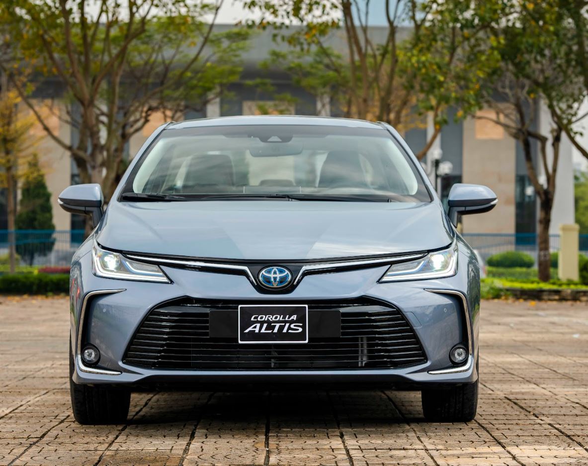 Toyota Corolla Altis có thêm động cơ Hybrid tại Việt Nam, giá cao nhất 868 triệu đồng