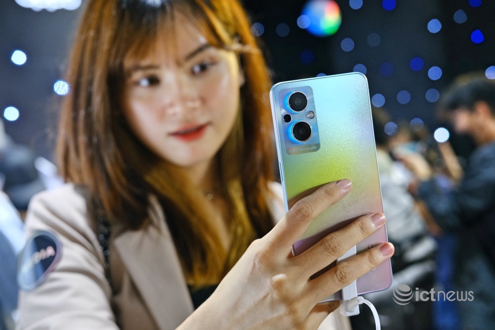 Vì sao các hãng đổ xô vào phân khúc smartphone tầm giá 10 triệu tại Việt Nam?