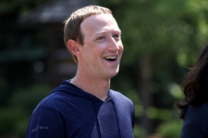 Mark Zuckerberg: Người trẻ nên xây dựng quan hệ hơn là tập trung đạt mục tiêu