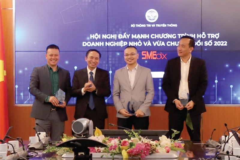 CMC Telecom được vinh danh trong Top 3 nền tảng số tiêu biểu của Bộ TT&TT