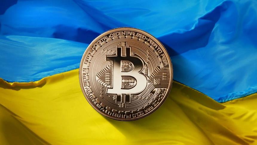 Nhiều người Ukraine mang theo Bitcoin để phòng thân