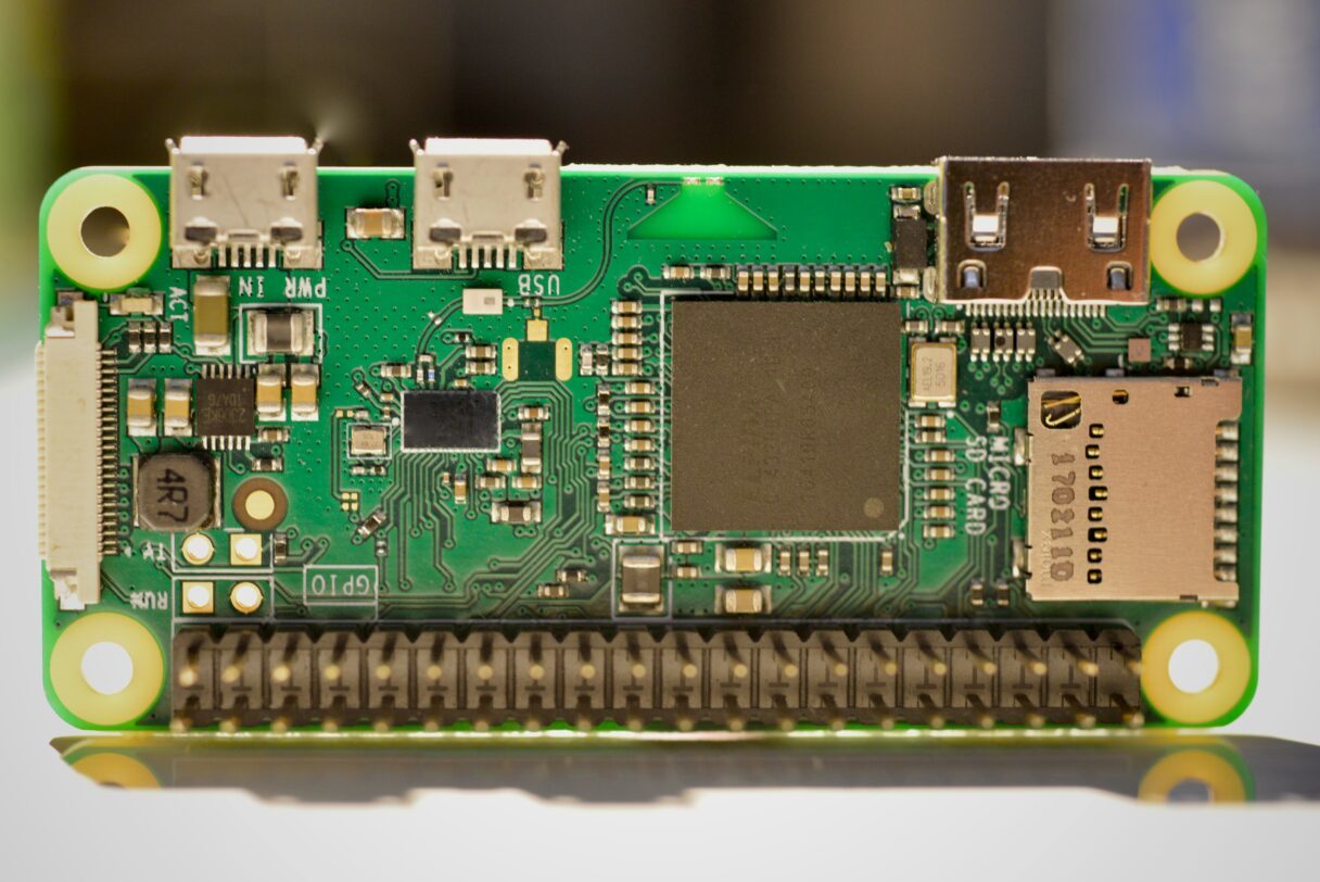 Nhà sản xuất chip IoT Trung Quốc vượt qua Intel, đuổi bám Qualcomm như thế nào?