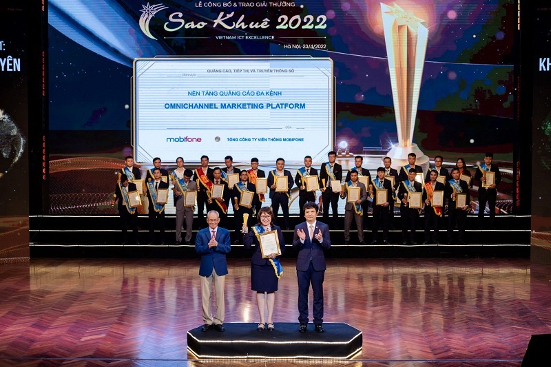 MobiFone vinh dự nhận 9 giải thưởng Sao Khuê 2022