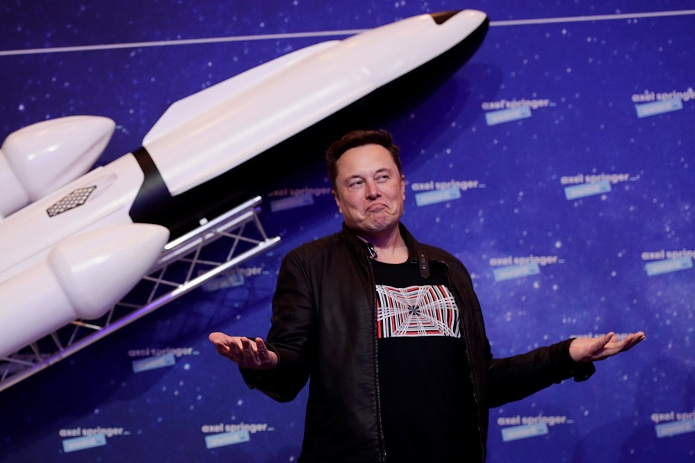 SpaceX đuổi việc nhân viên nói xấu Elon Musk