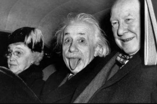 Câu chuyện đằng sau bức ảnh thiên tài Albert Einstein