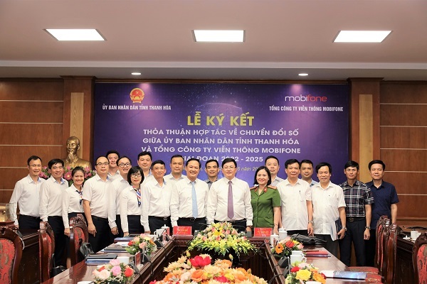 MobiFone ký kết thỏa thuận hợp tác chuyển đổi số với UBND tỉnh Thanh Hóa
