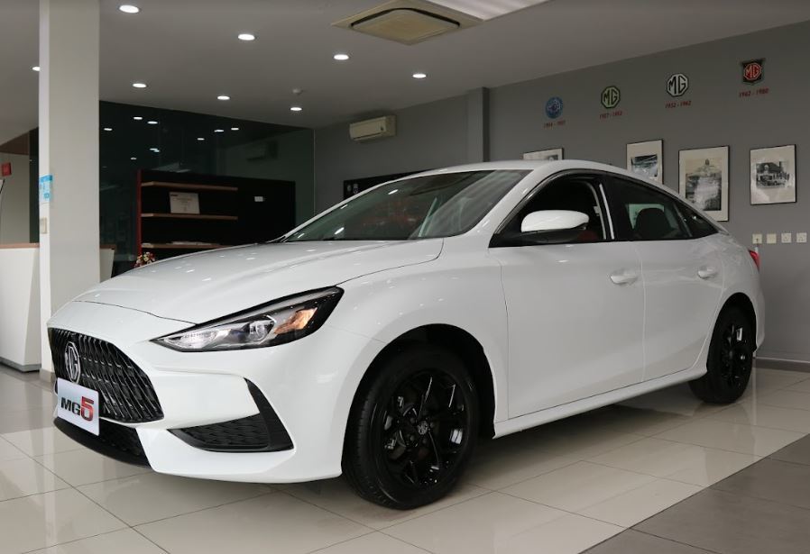 Sedan MG5 có thêm bản giá rẻ