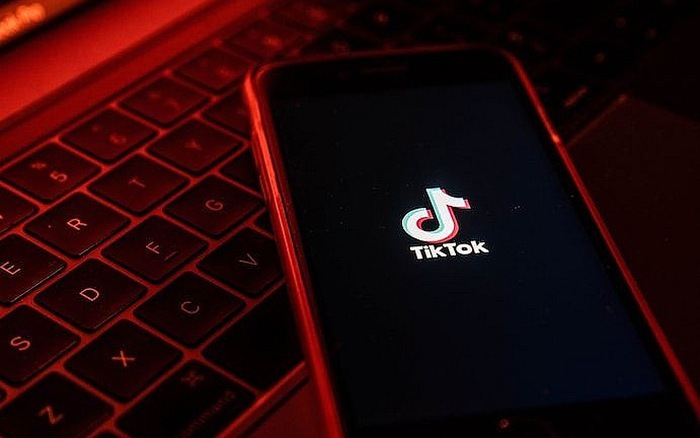Những mẹo làm đẹp kỳ lạ, nguy hiểm trên TikTok