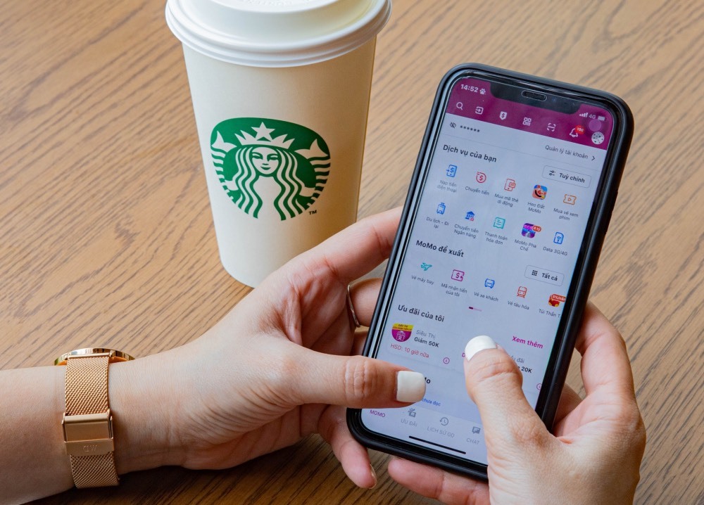 Starbucks cho thanh toán bằng MoMo